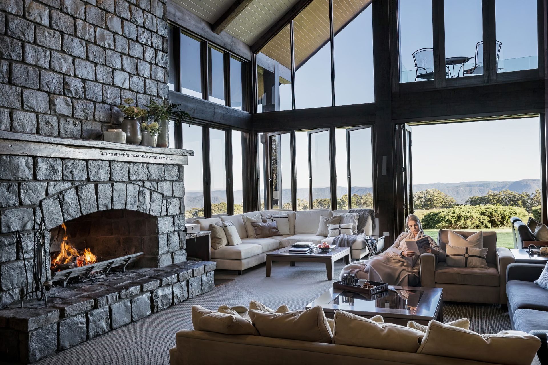 In their commitment to luxury, the Spicers’ Lodges use Bemboka linen, towels and blankets to give their guests a superior experience. Here, at Spicer’s Peak Lodge a guest enjoys a Bemboka wool throw.