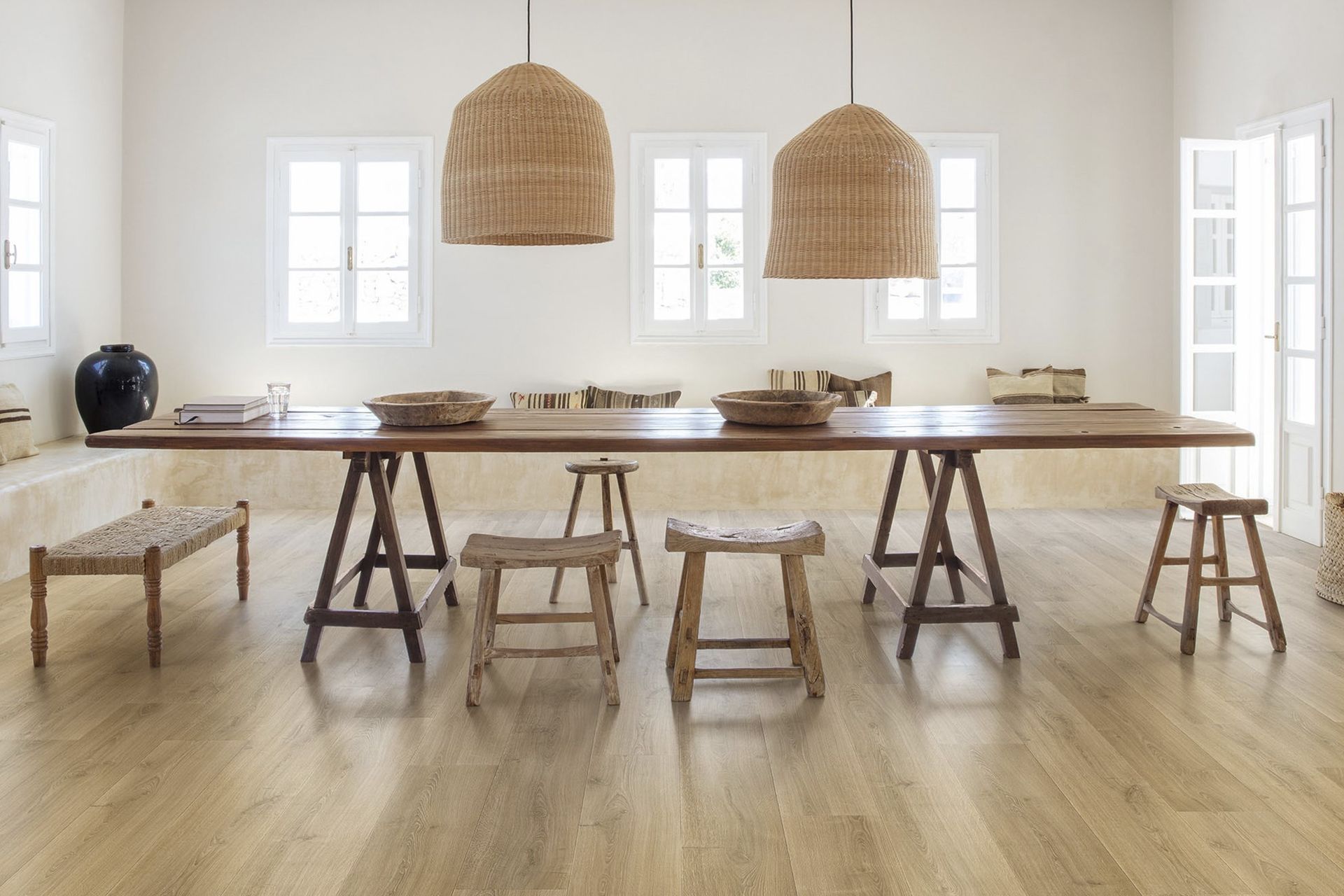 The Quick-step Perspective Nature Brushed Oak Warm Natural laminate floor is fully waterproof making it great for areas prone to spills.