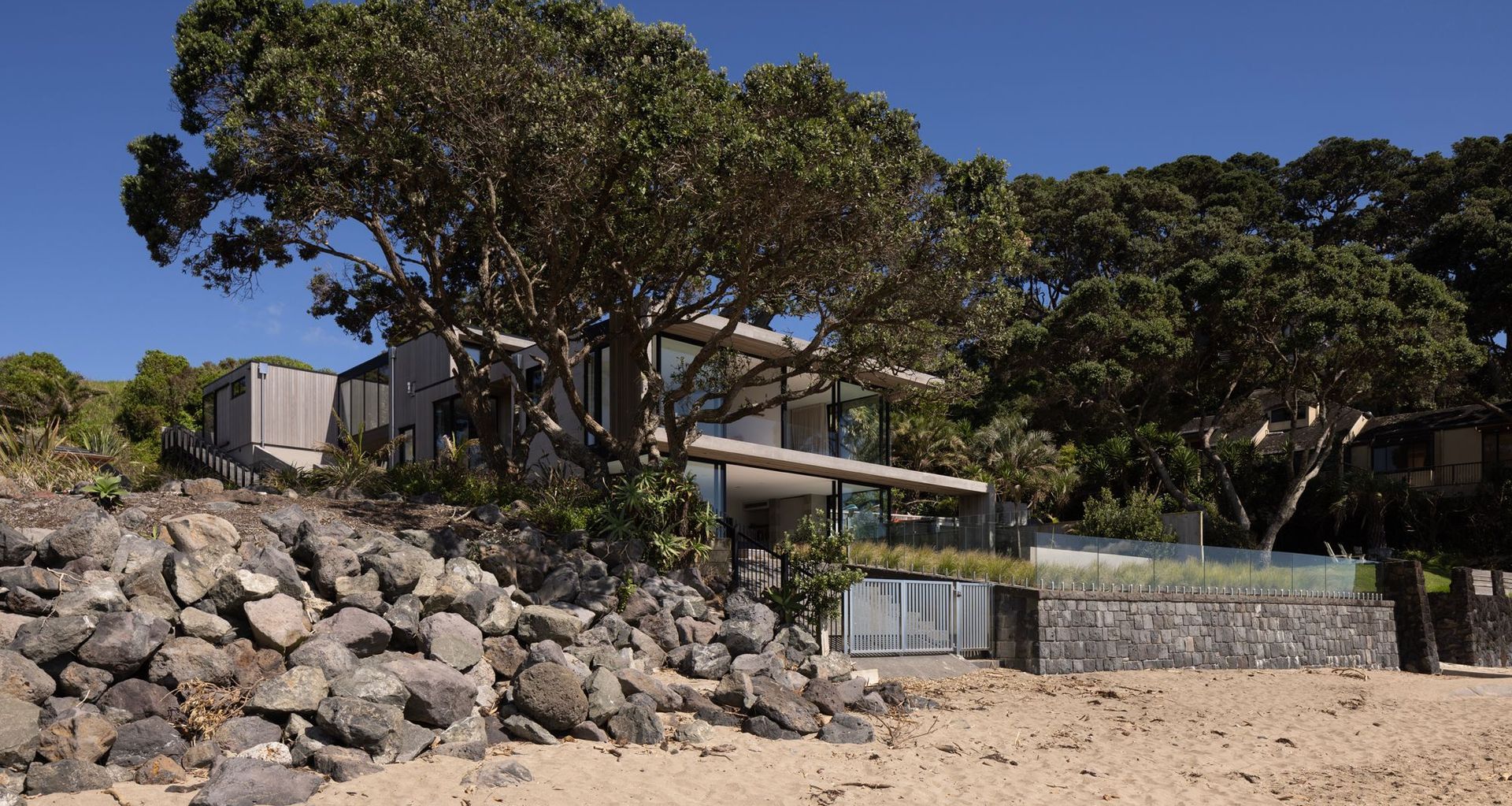 Pohutukawa House by Julian Guthrie. Image credit: Simon Devitt