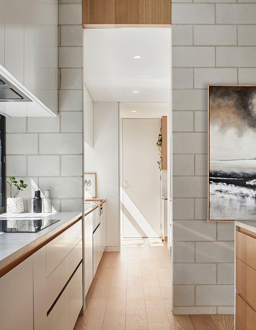 Minimal B Downlights illuminate the butlers' pantry.