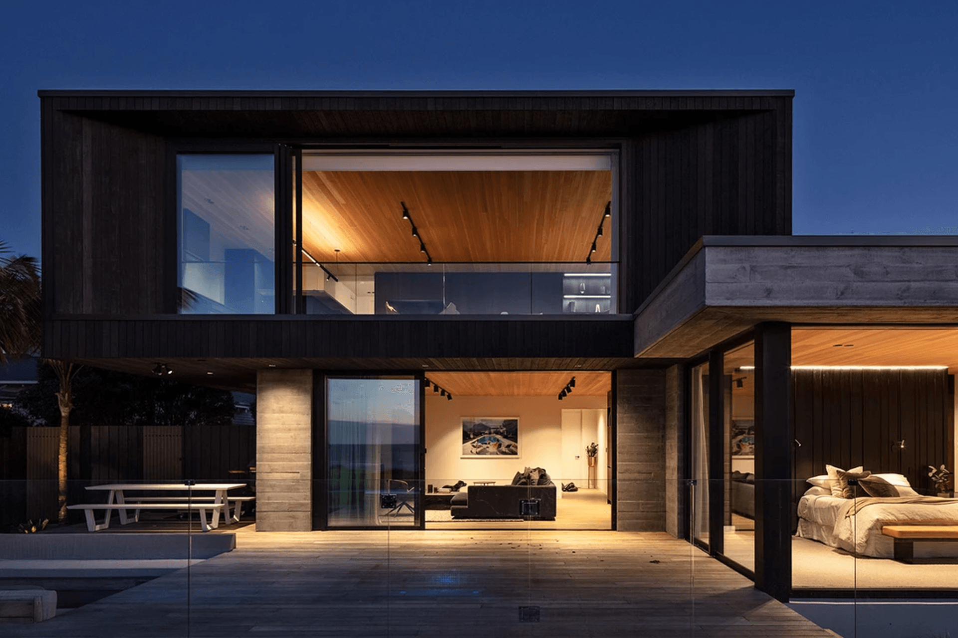 This stunning waterfront home in New Plymouth is expertly designed by Evelyn McNamara Architecture