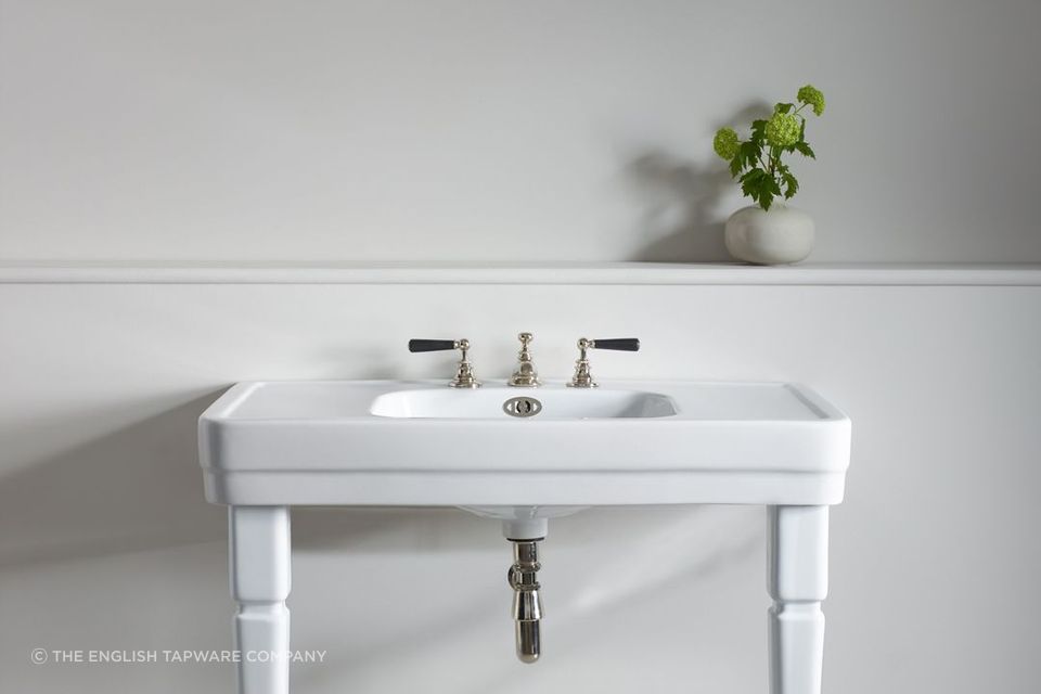 Soho 1000 Basin
By The English Tapware Company