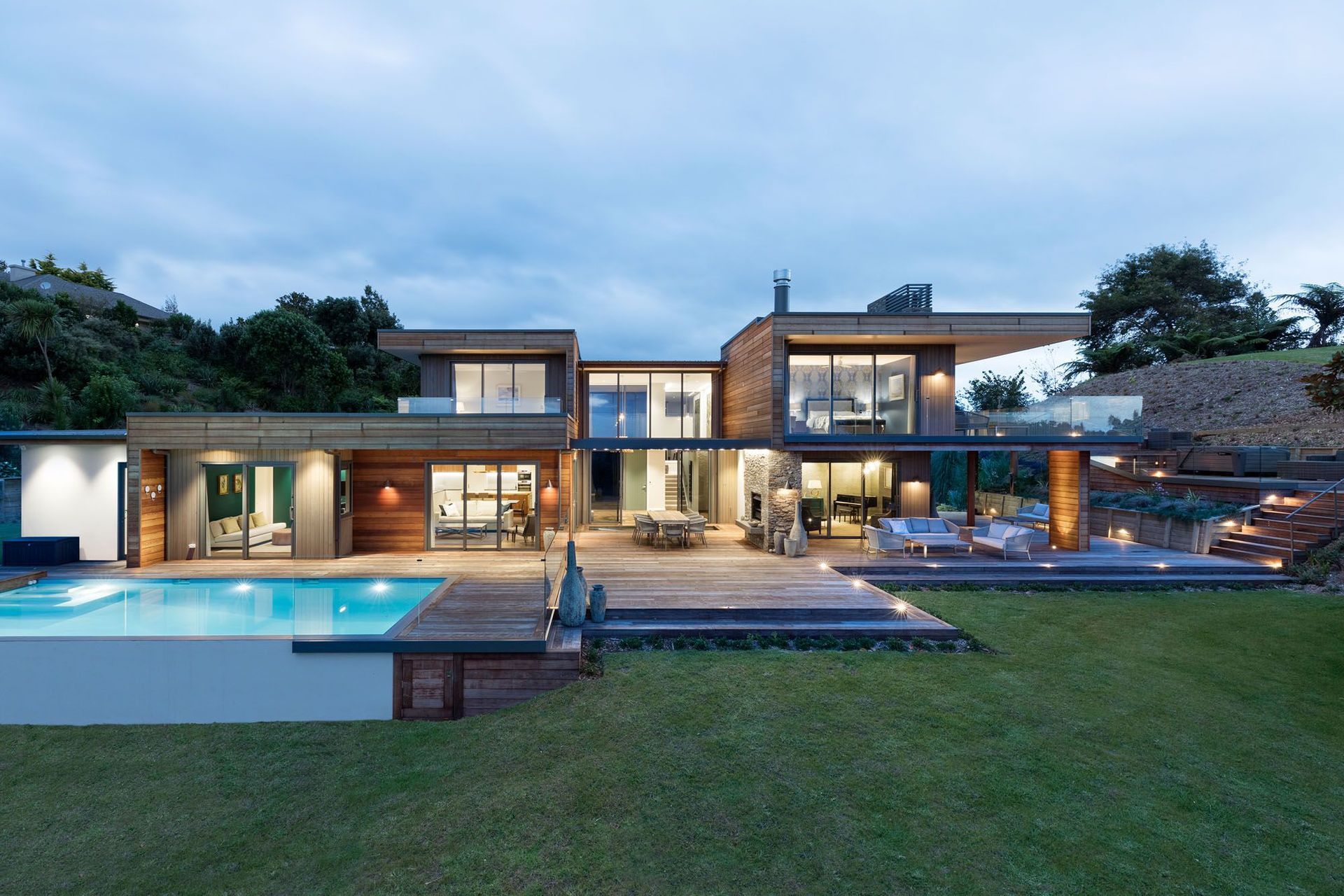 This Tauranga home's outdoor lighting setup makes it safe and stylish.