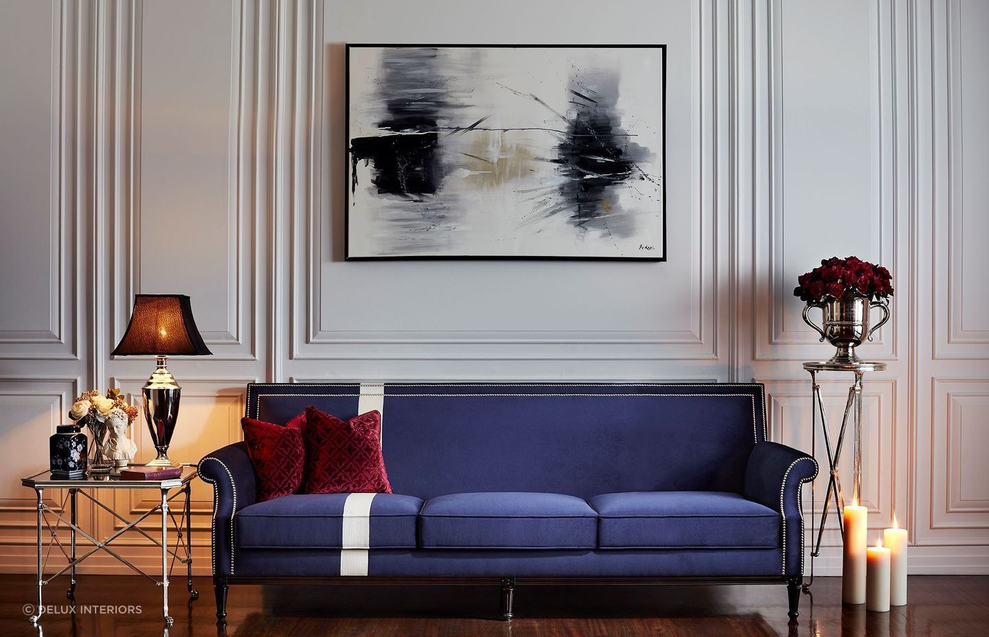 A primary colour for walls, secondary colour for large furniture and an accent colour for decor highlights — a formula that never fails featuring the elegant Team Sofa.