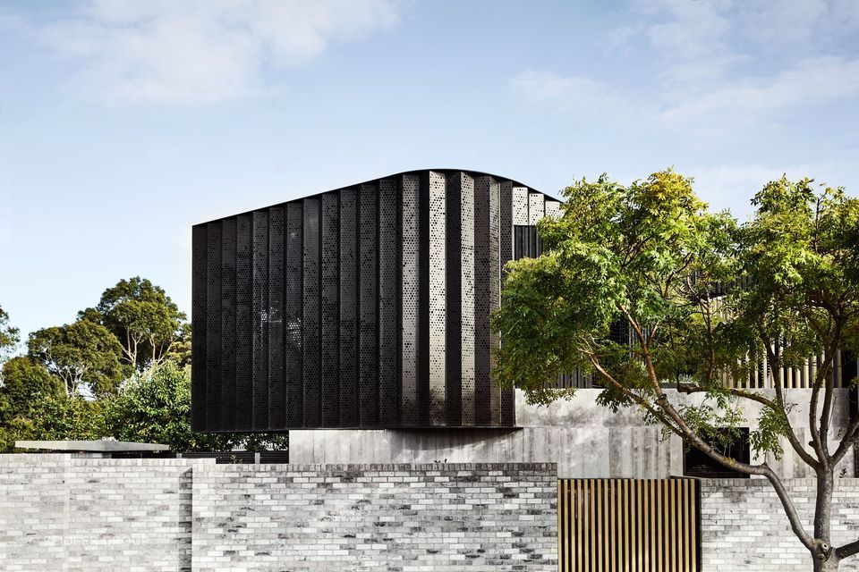 The stunning architecturally designed Split Home in Melbourne by Seidler Group.