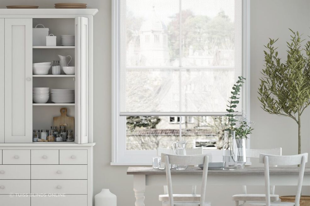 Tuiss-Easi-Fit-Roller-Blind-Express-Aurora-White-1024x1024.jpg