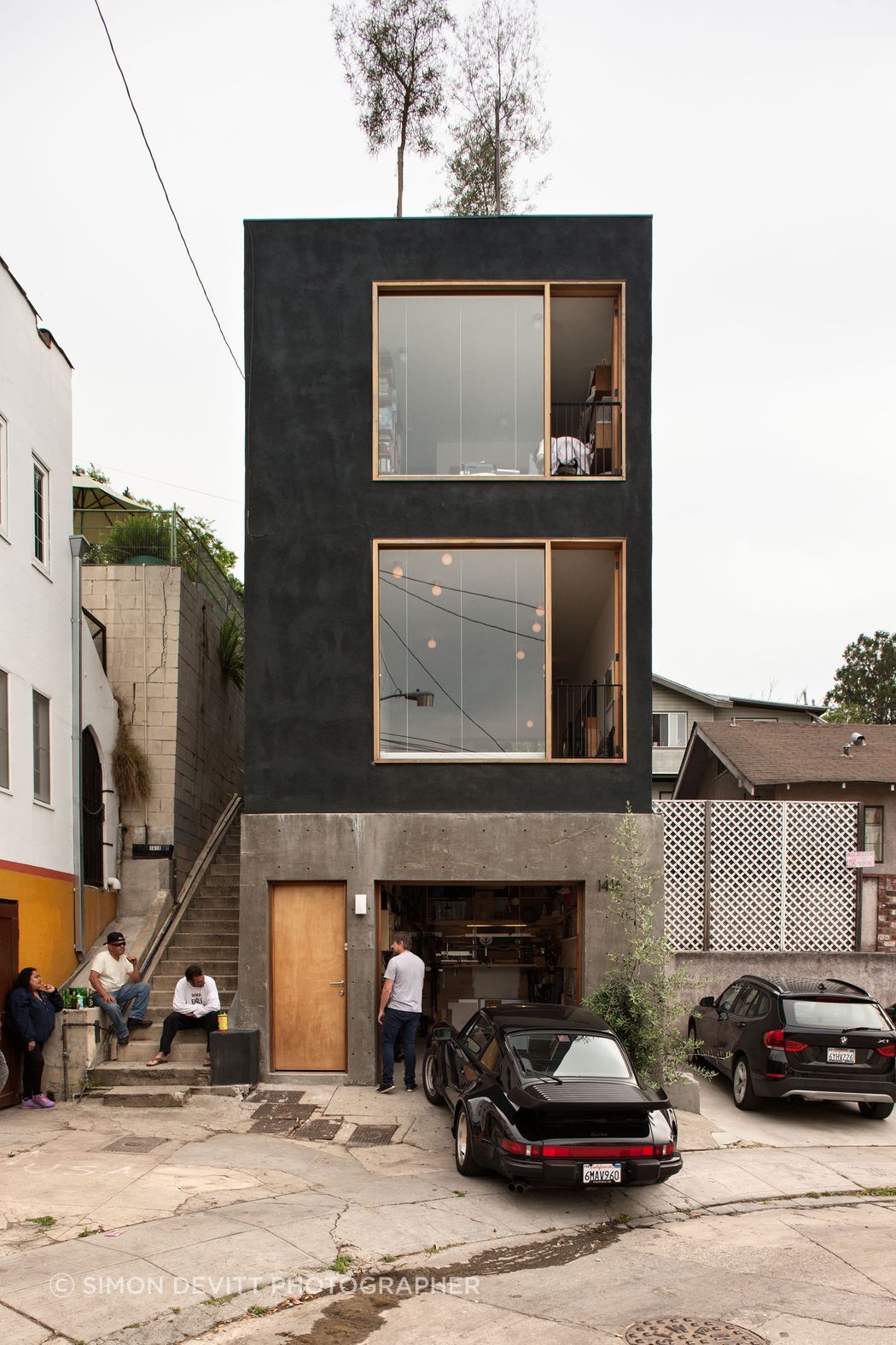 Eels Nest in Los Angeles by Anonymous Architects (Simon Storey)