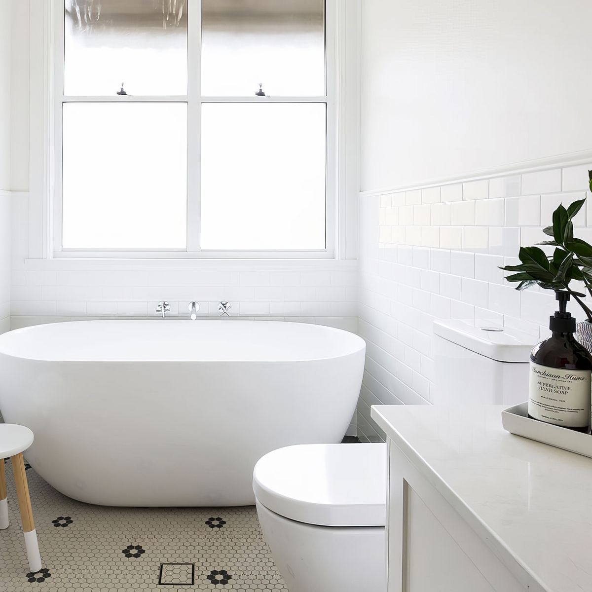 8 small bathroom ideas that are simple and stylish