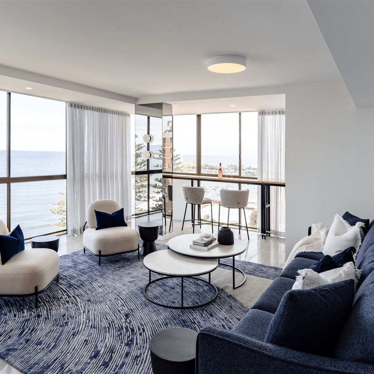 Elevate your lounge: Tips and tricks for decorating a living room