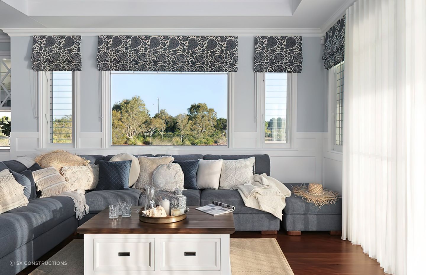 Large windows offer the perfect opportunity to adorn a living space with natural light. Project: Hamptons Hideaway by SX Constructions. Photography: Anastasia Kariofyllidis.