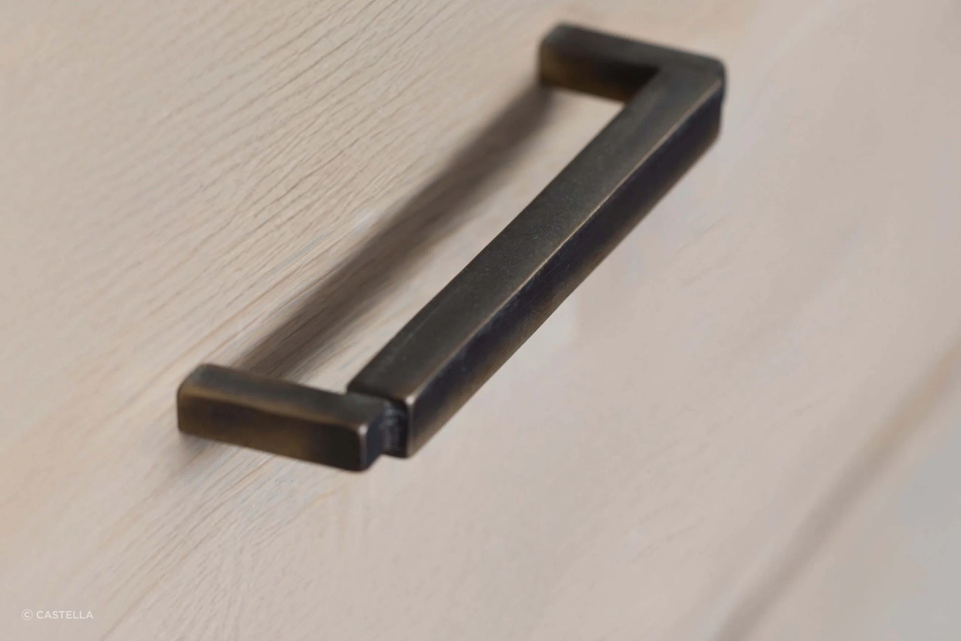 Cast sand-cast D Pull Handle in Dark Bronze