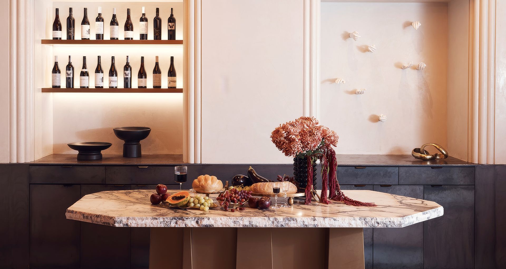 Hotel Morris by Tom Mark Henry Studio. Image credit: Damian Bennett.
