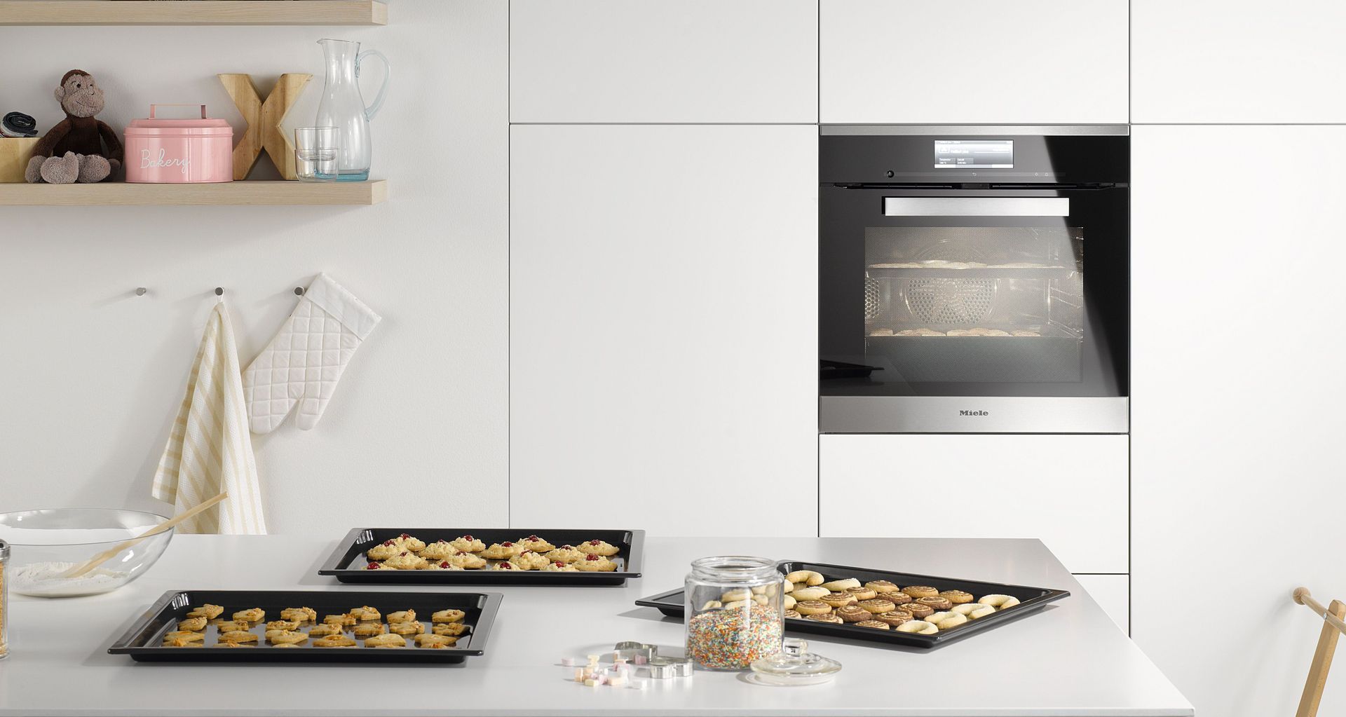 Miele Oven with M Touch Controls W.600 from Kouzina Appliances.