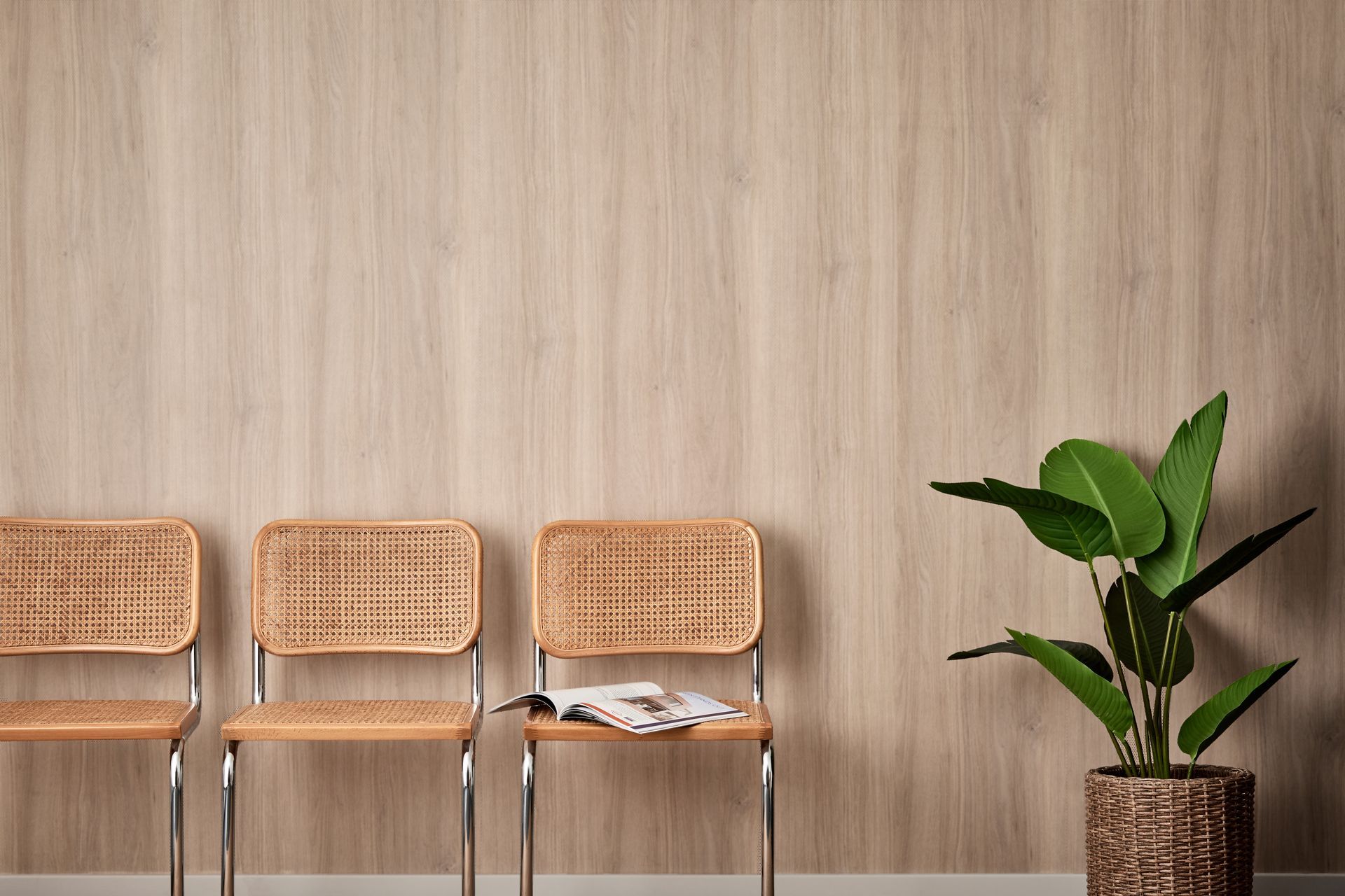 Screenwood’s SOUNDLINA perforated acoustic wall covering comes in a choice of 14 premium NAVURBAN Diamond decors.