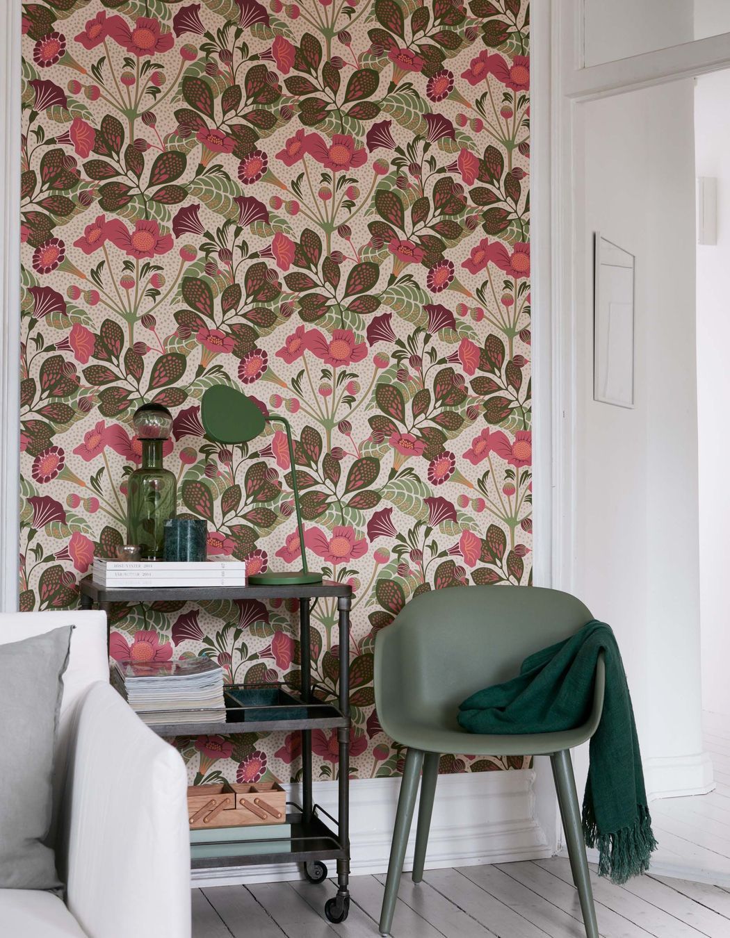 Floral designs are very popular wallpaper choices among homeowners.