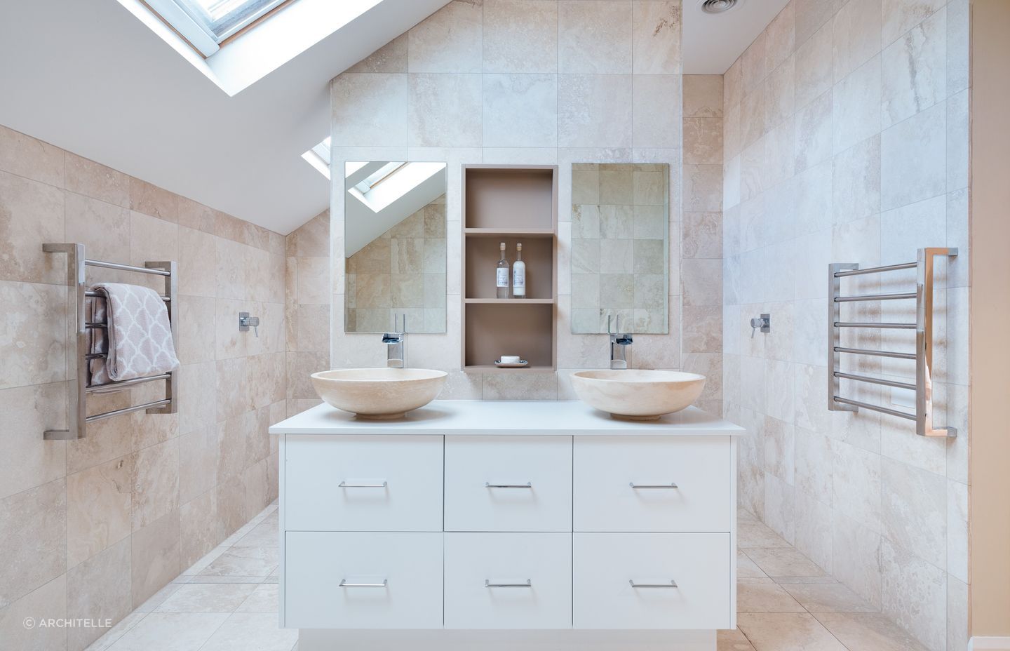 Nyora Renovation - Photography by: Des Harris, Creative Property Marketing