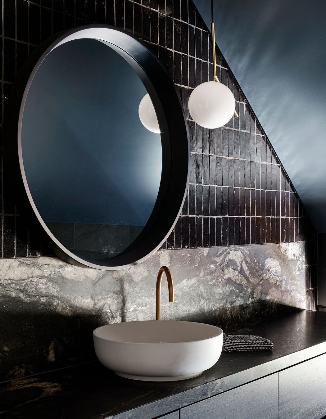 Exquisite tiles and finishes at the Flinders Residence | Photography by Shannon McGrath