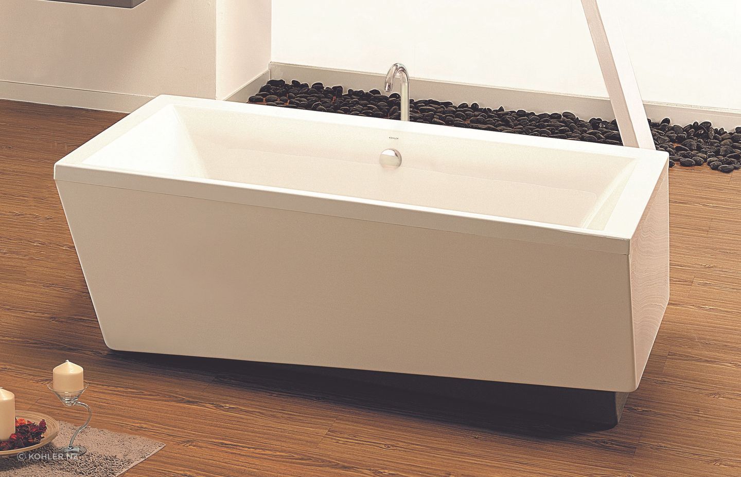 The EVOK Rectangular bath uses strong angles to create an interesting and sharp design.