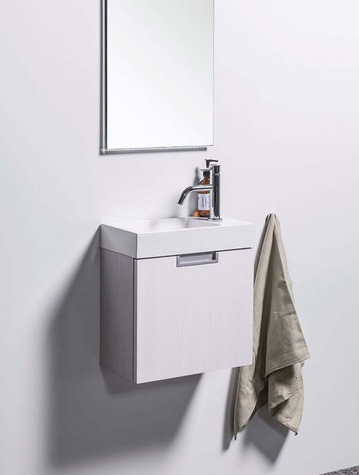 Tips for Maximising a Small Bathroom