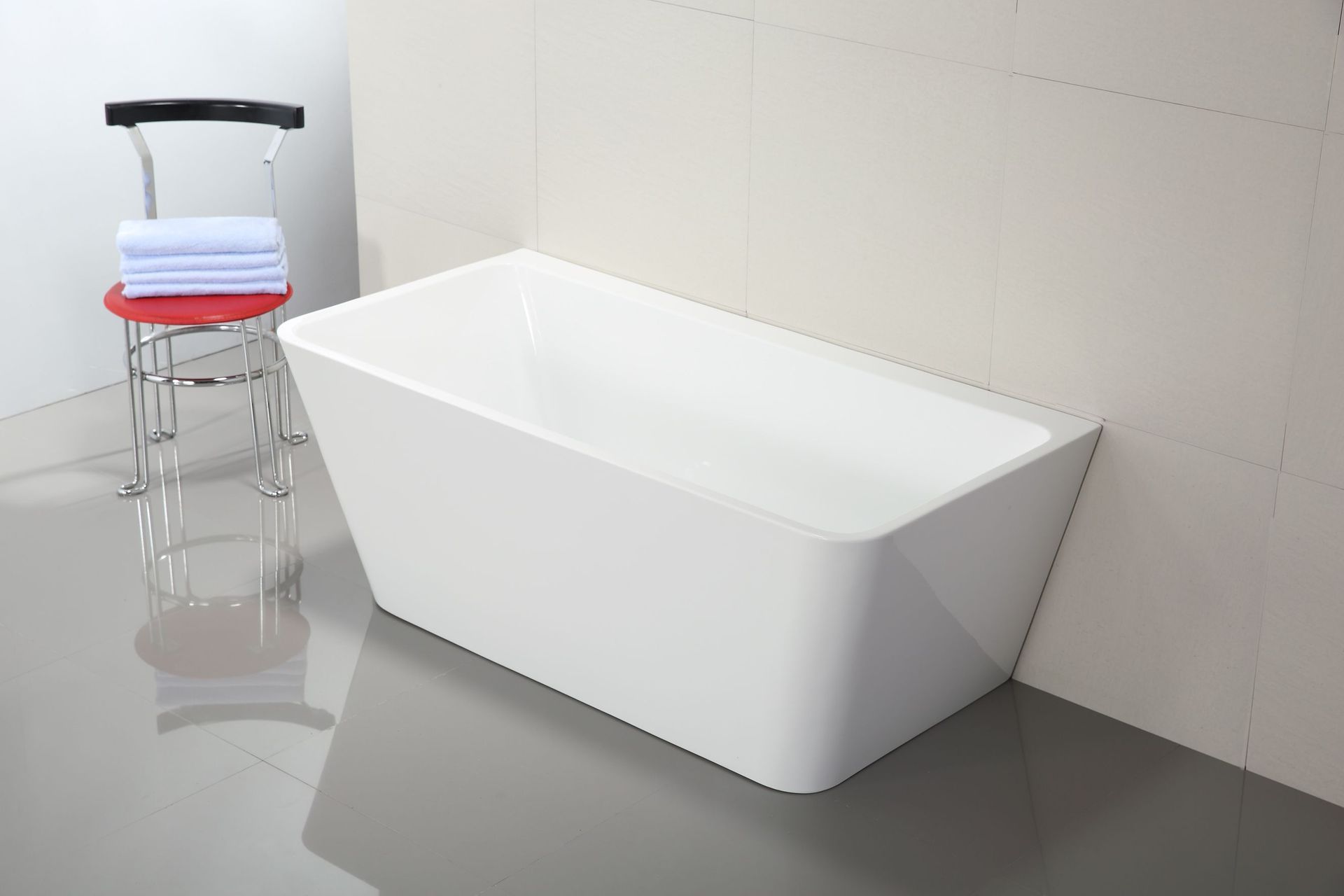 Harvey Bath from Ultimate Tiles