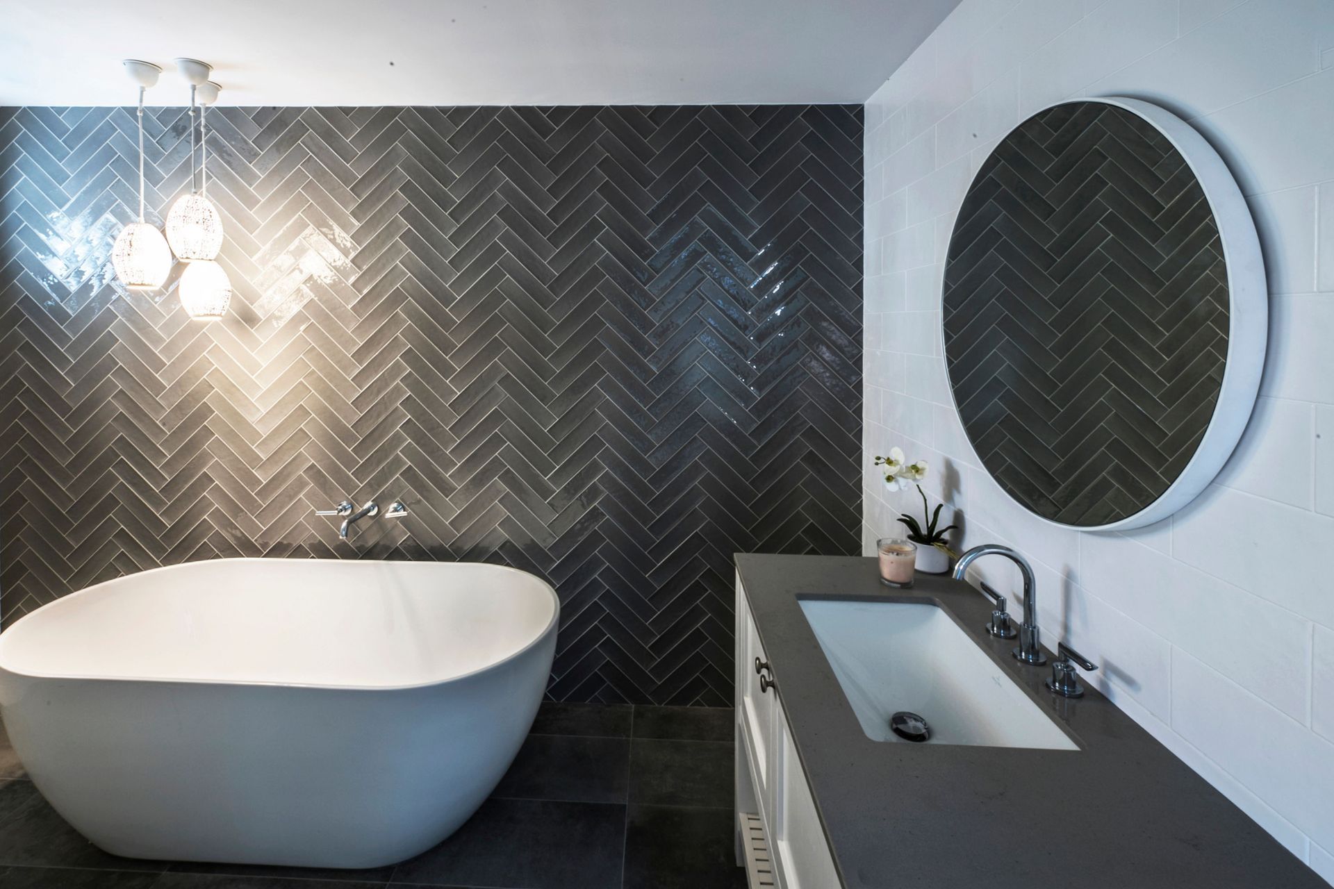 A feature wall of smokey grey glazed subway tiles in Bondi - Photography: George Gittany