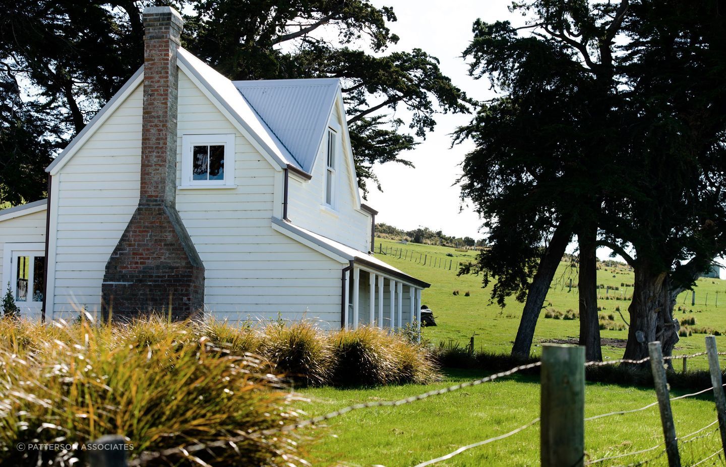 A picturesque view of the Shepherds Cottage of Annandale, originally an outlying workman’s hut built in 1878.