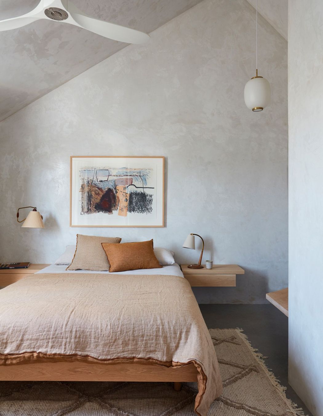 These Bismark bedside tables float naturally and provide the perfect complement to other pieces of bedroom furniture.