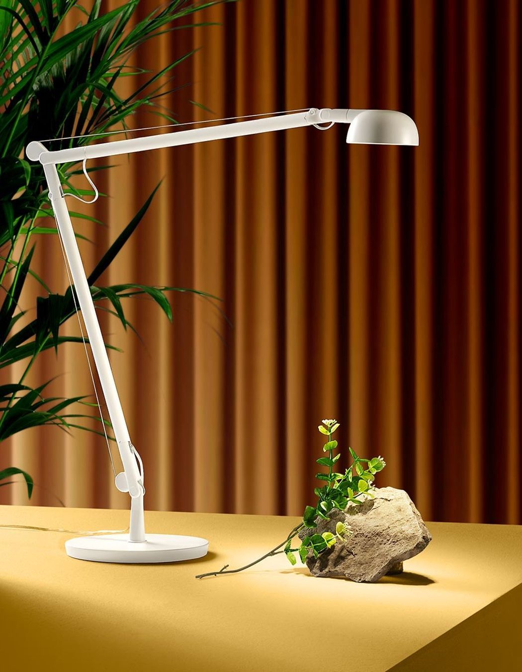 The multi-functional and effortlessly cool Opuntia Table Lamp