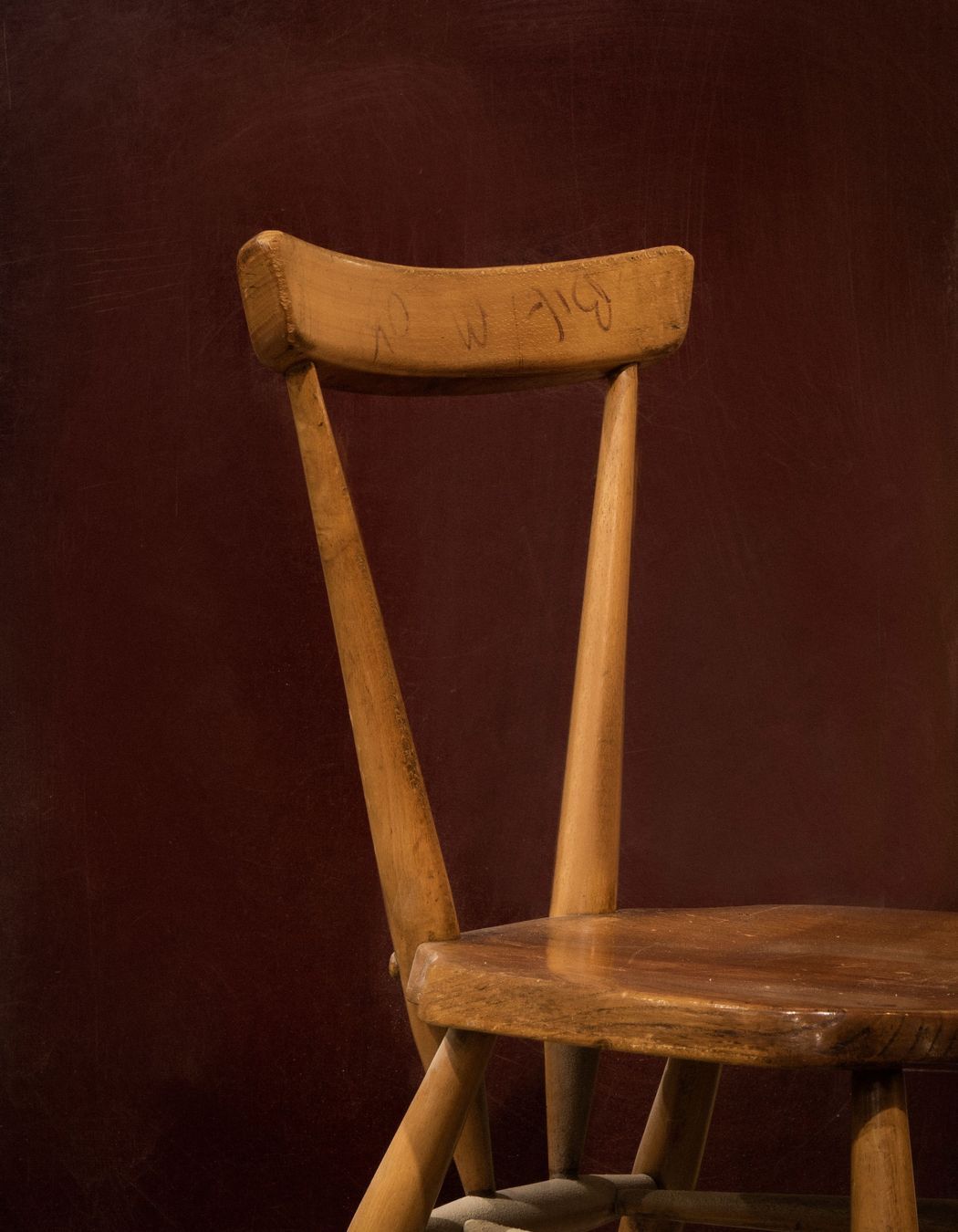 One of the brands represented by Good Form is Ercol. Founder and designer Lucian Ercolani created timeless furniture designs celebrated for their soft, sculptural curves and ground-breaking use of bentwood. Photography by Ercol.