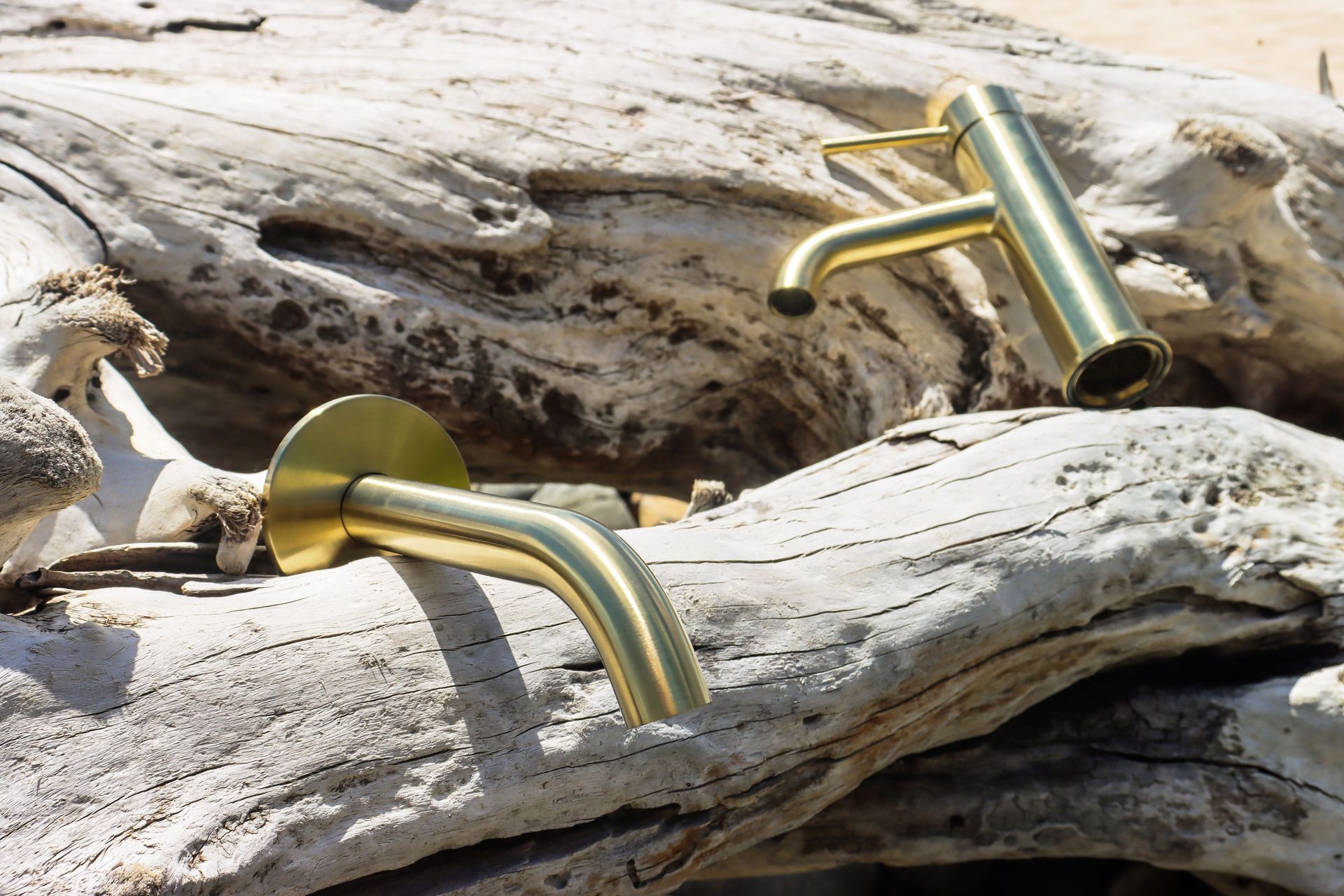 Each piece in the Nature Tapware Collection encapsulates the essence of the natural world – from the graceful curves of leaves to the symmetrical beauty of seashells.