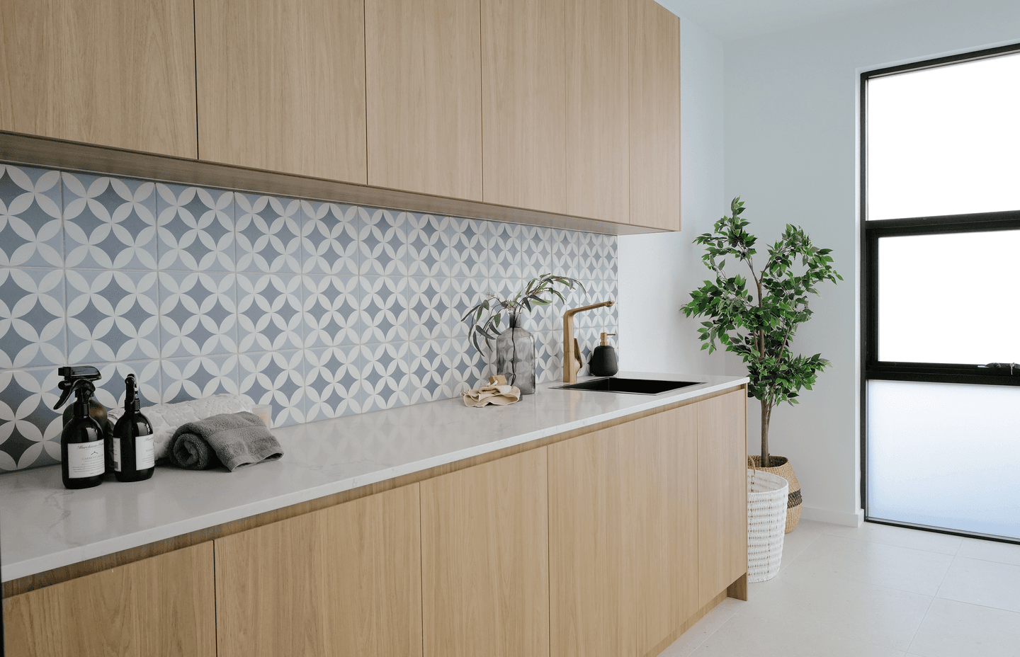 Putney Residence by Ambit Curator | Photography by David Li Photography