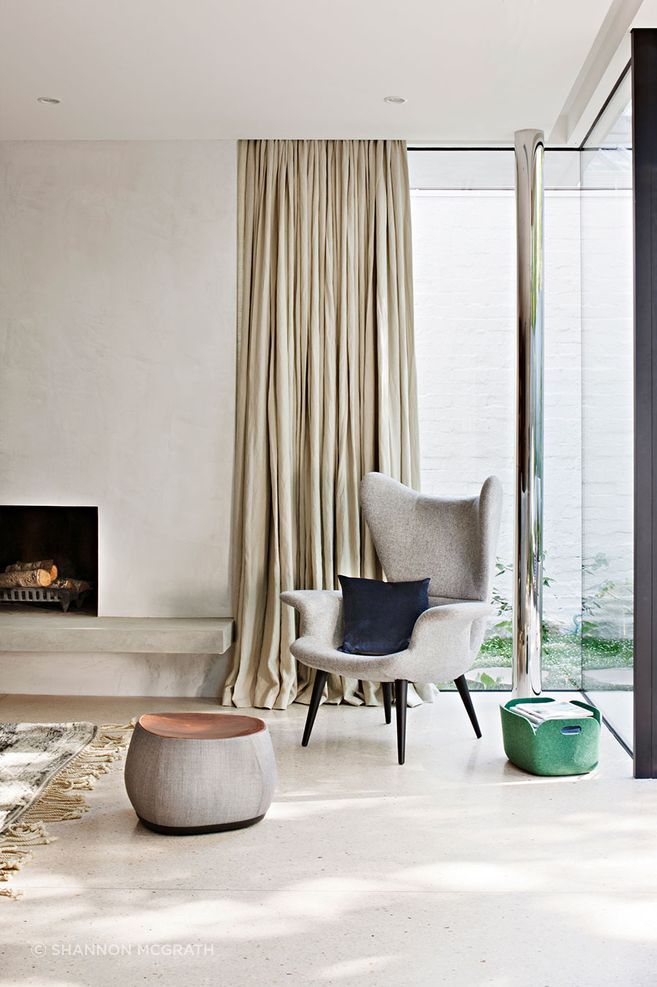 To an ultra contemporary almost minimalist aesthetic. Note the beauty of the mirror finish steel structural pole.