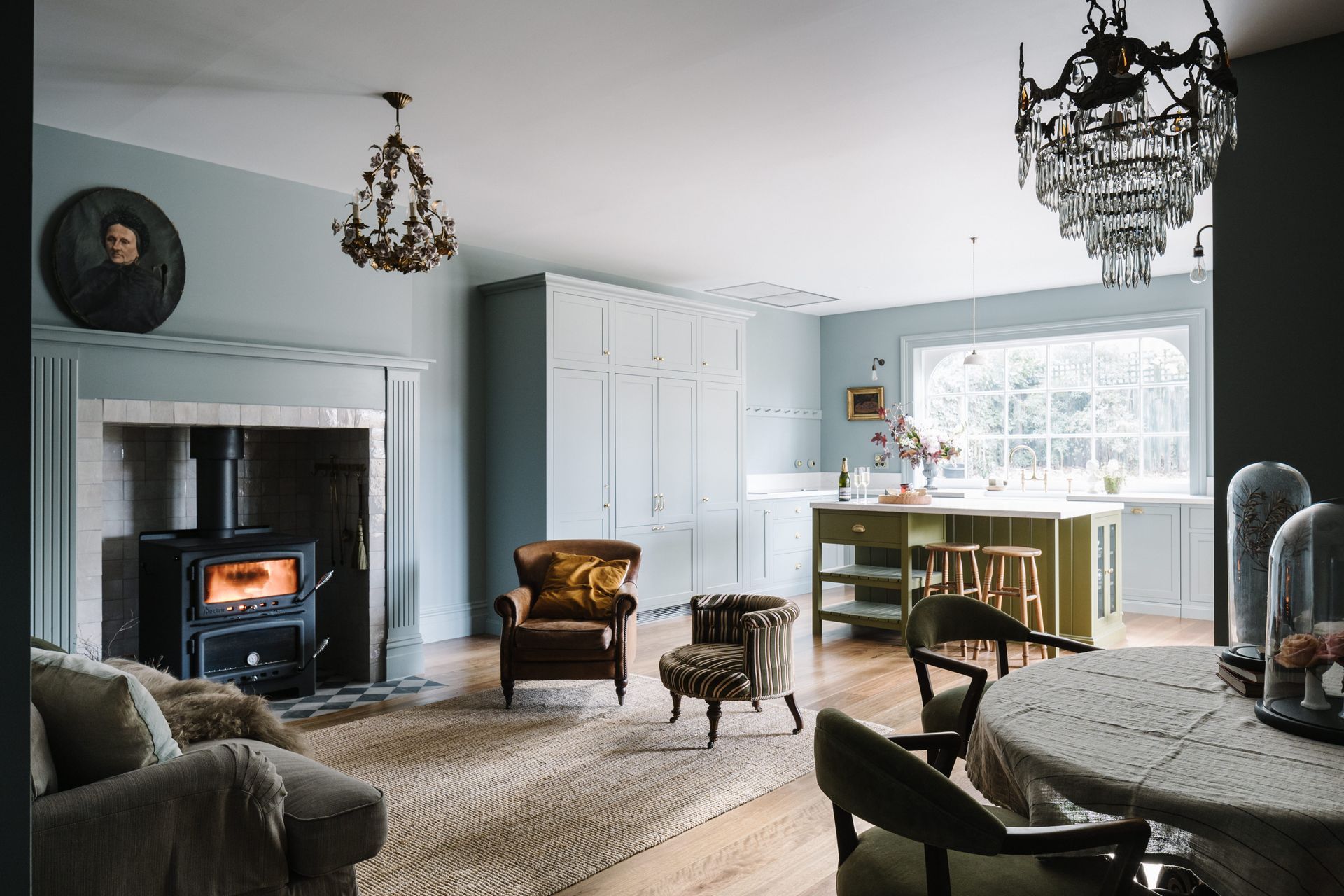 Lumiere Lodge by Tiles of Ezra