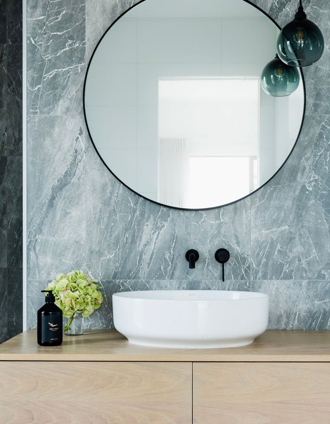 Oceanbeach Road House by Kathrine McDonald Design | Architect: Craig Flowerday Design | Builder: Business Dynamix