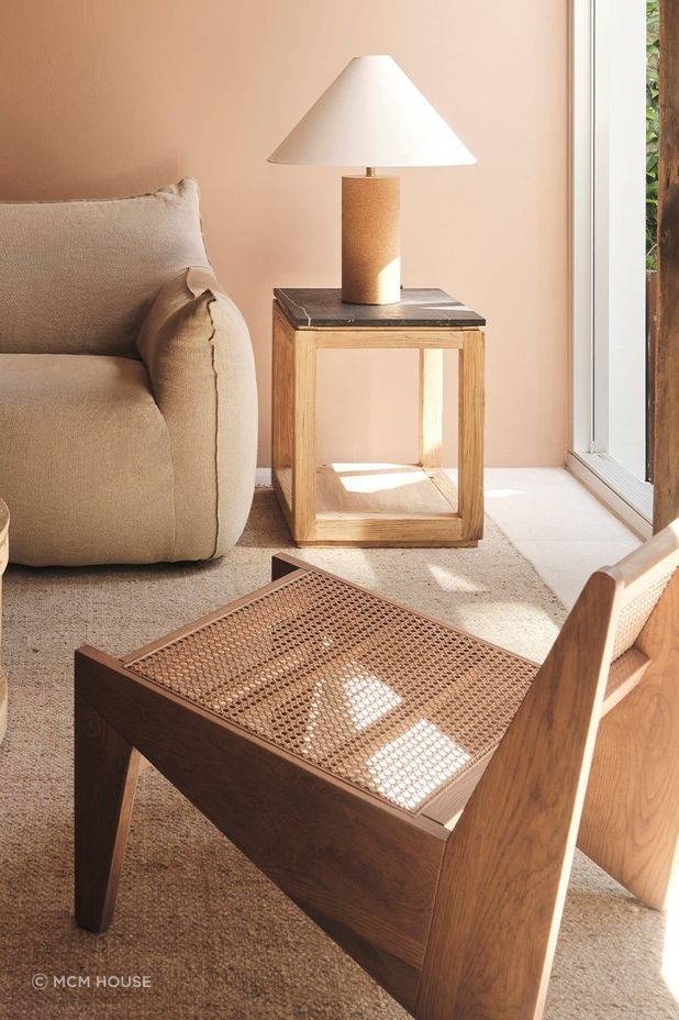 Armano Lamp
By MCM House