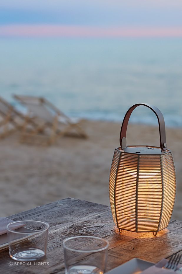Tanit Portable Lamp
By Special Lights