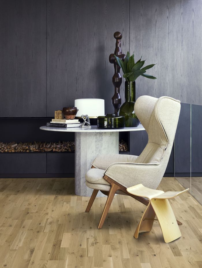 The Urban Brown finish.