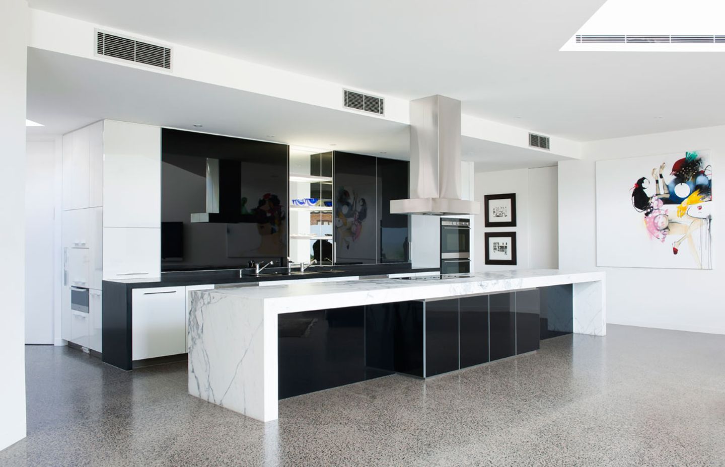 Award Island Kitchen by RCI Designs | Photography by Nicole England