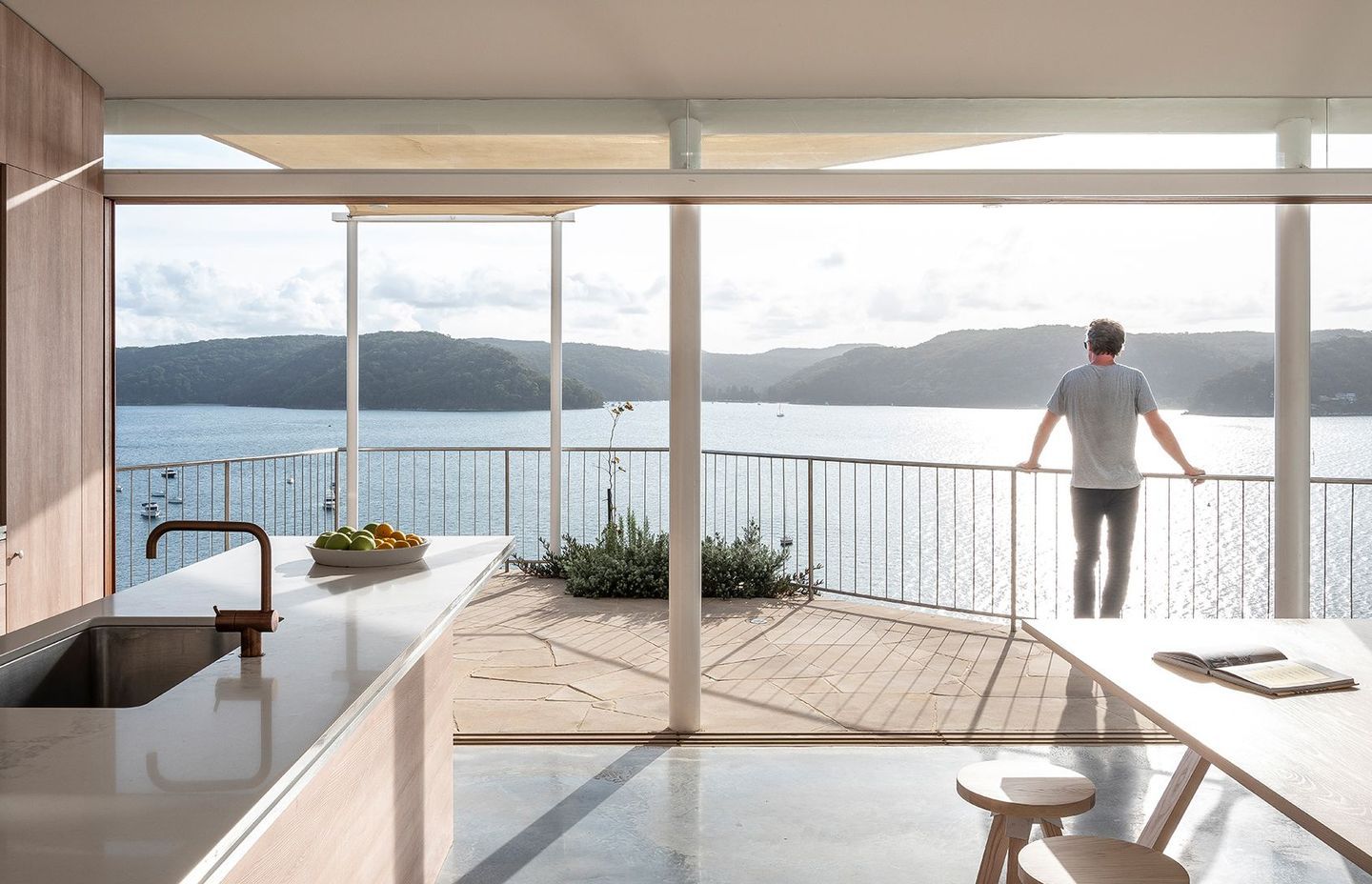 Barrenjoey Road, Palm Beach by Newmark Constructions | Photography by Tom Ferguson