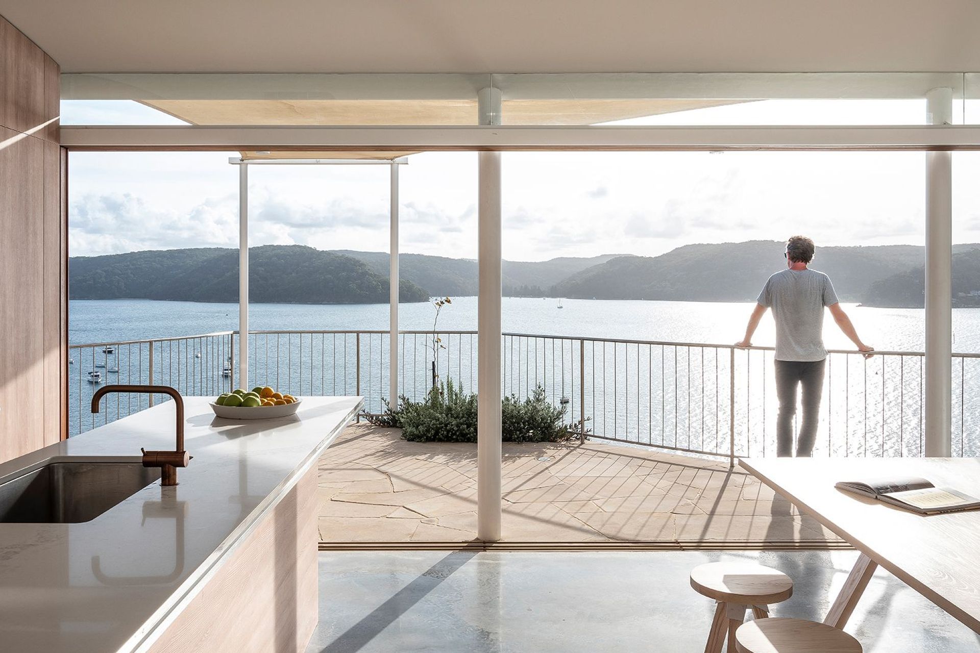 Barrenjoey Road, Palm Beach by Newmark Constructions | Photography by Tom Ferguson