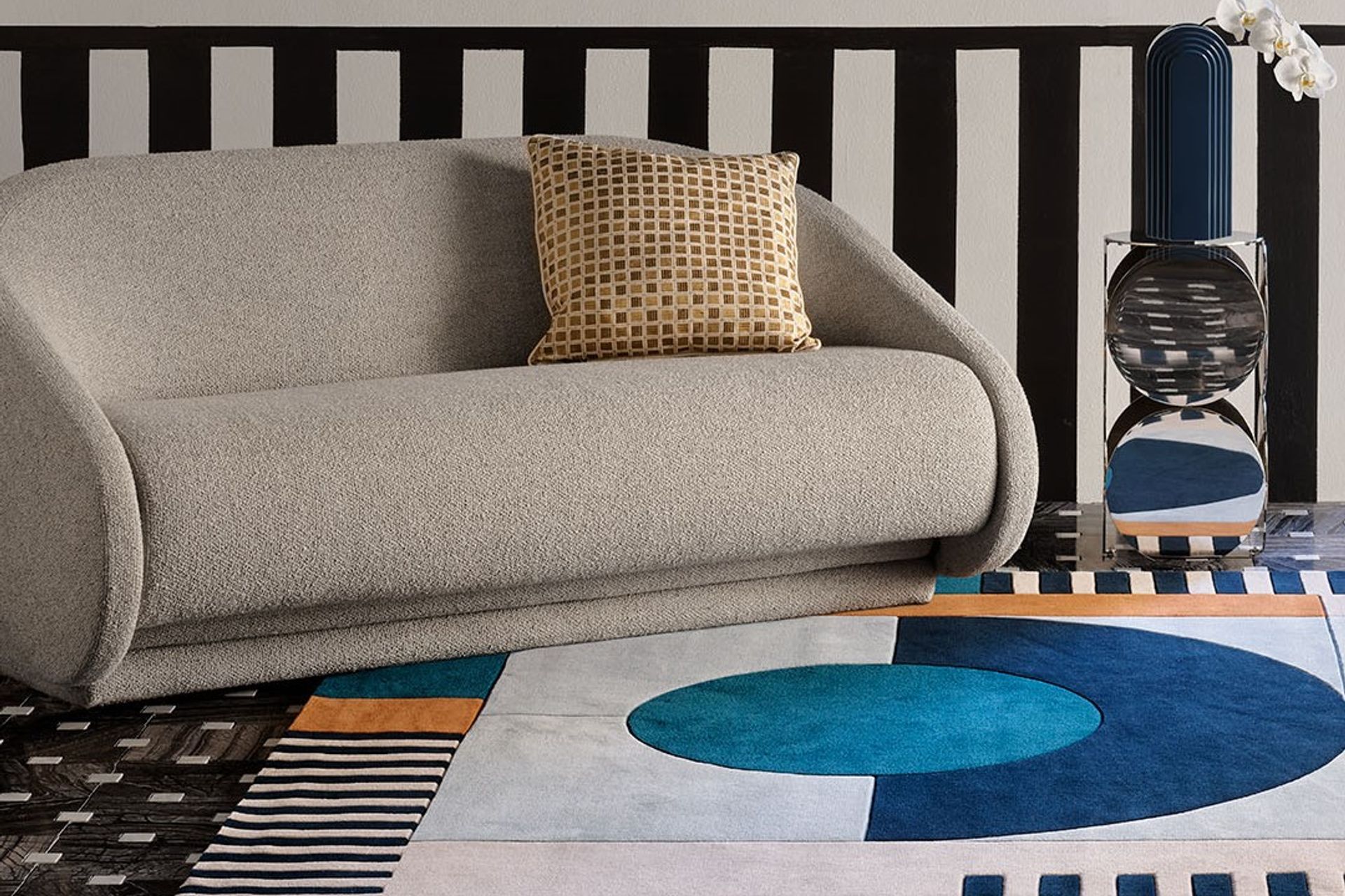 The geometric patterns of this Banto Rug give instant contemporary vibes