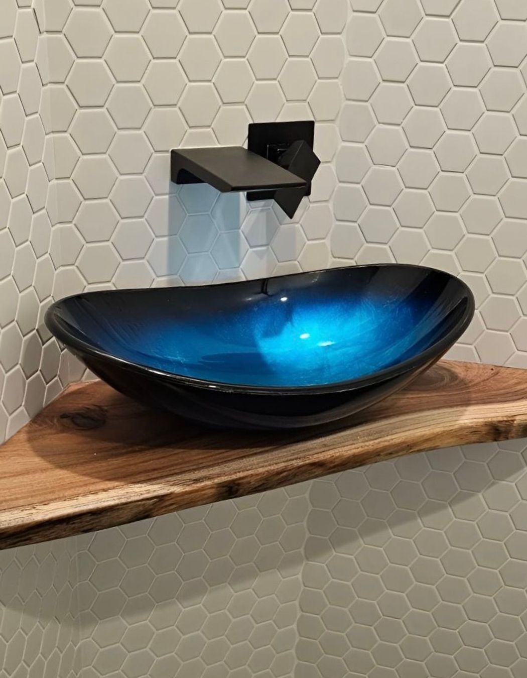 Made from solid Tasmanian Blackwood, this vanity is crafted with precision and expertise – a stunning addition to any small bathroom.