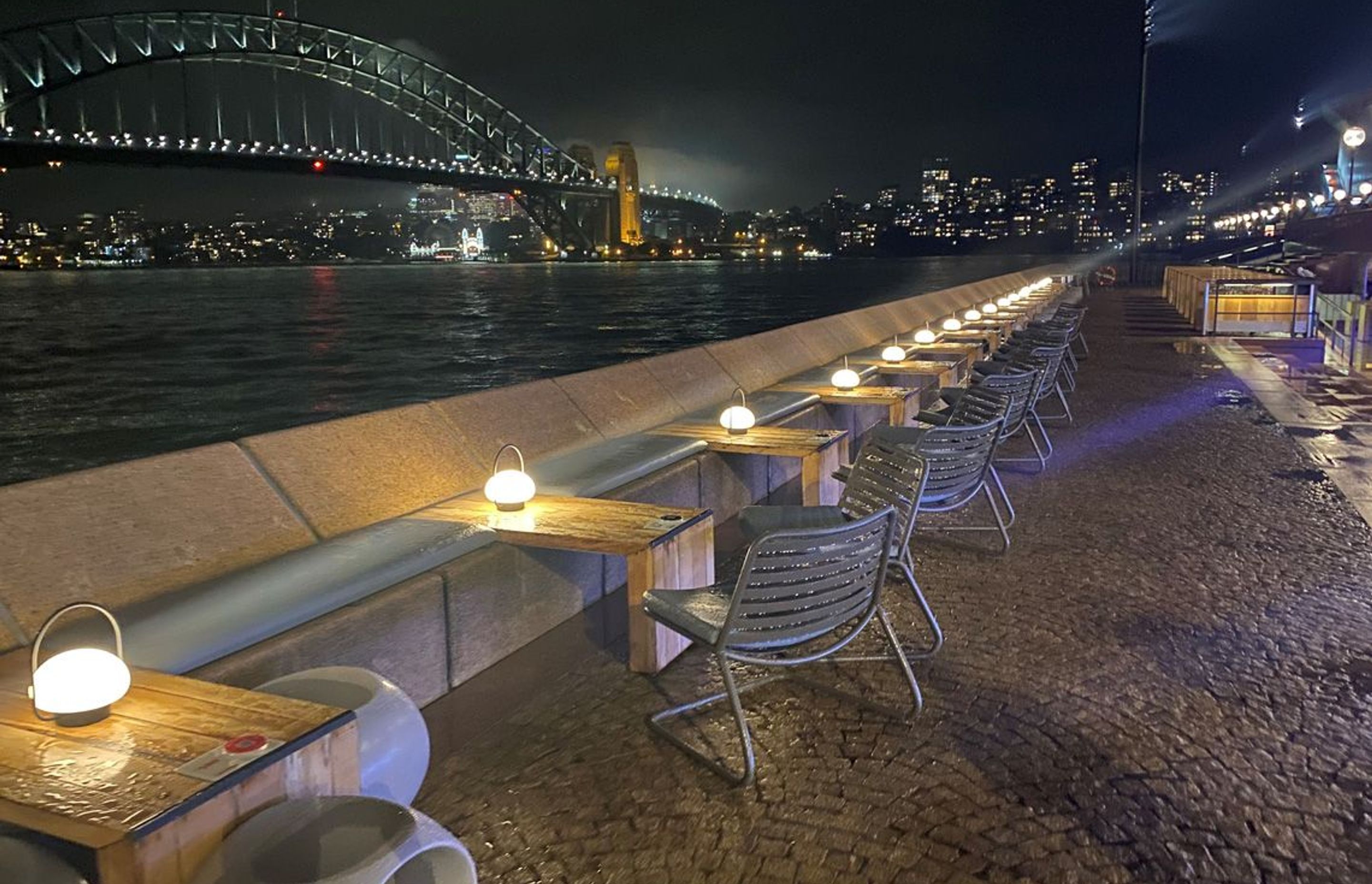 Sponge to Go portable lamp making an impact through repetition at Opera House, Sydney