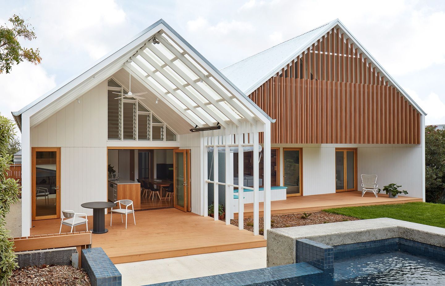 Twin Peaks House by Mihaly Slocombe Architects | Photography by Jack Lovel
