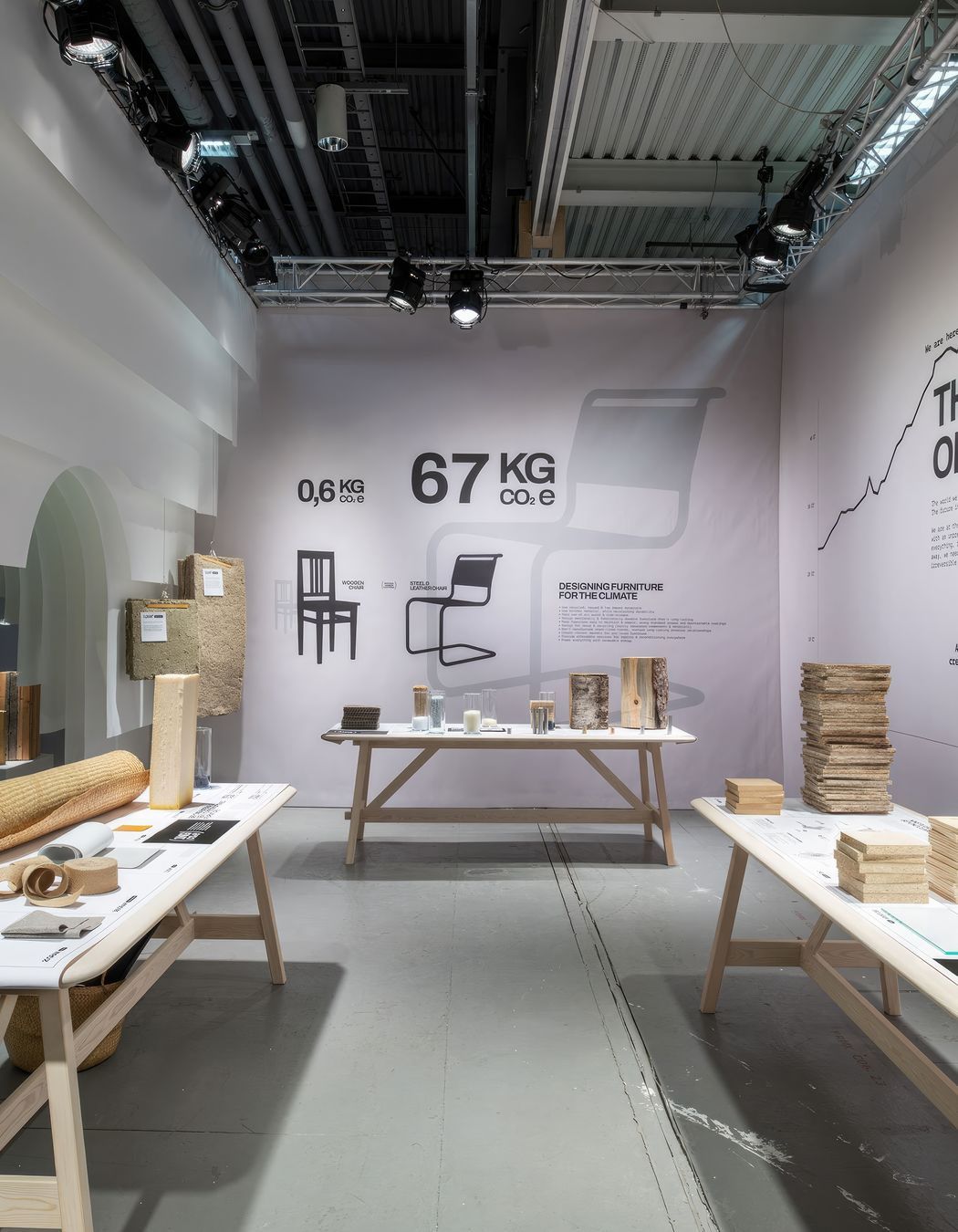 Now or Never – 1kg of CO2 showcased the climate impact of a range of materials commonly used in architecture and furniture design projects. The weight or volume of the material on display was that which could be produced with a 1kg CO2e impact. | Photographer: Andy Liffner