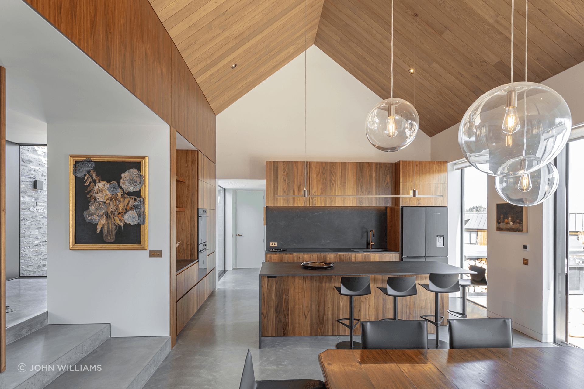Cunningham Drive by Ben Hudson Architects | VidaPlank Mudbrick Custom Negative Detail Profile