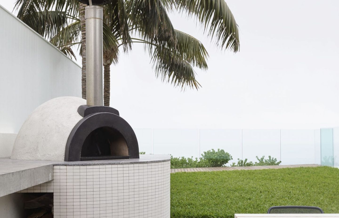 Project Feature: Edge House