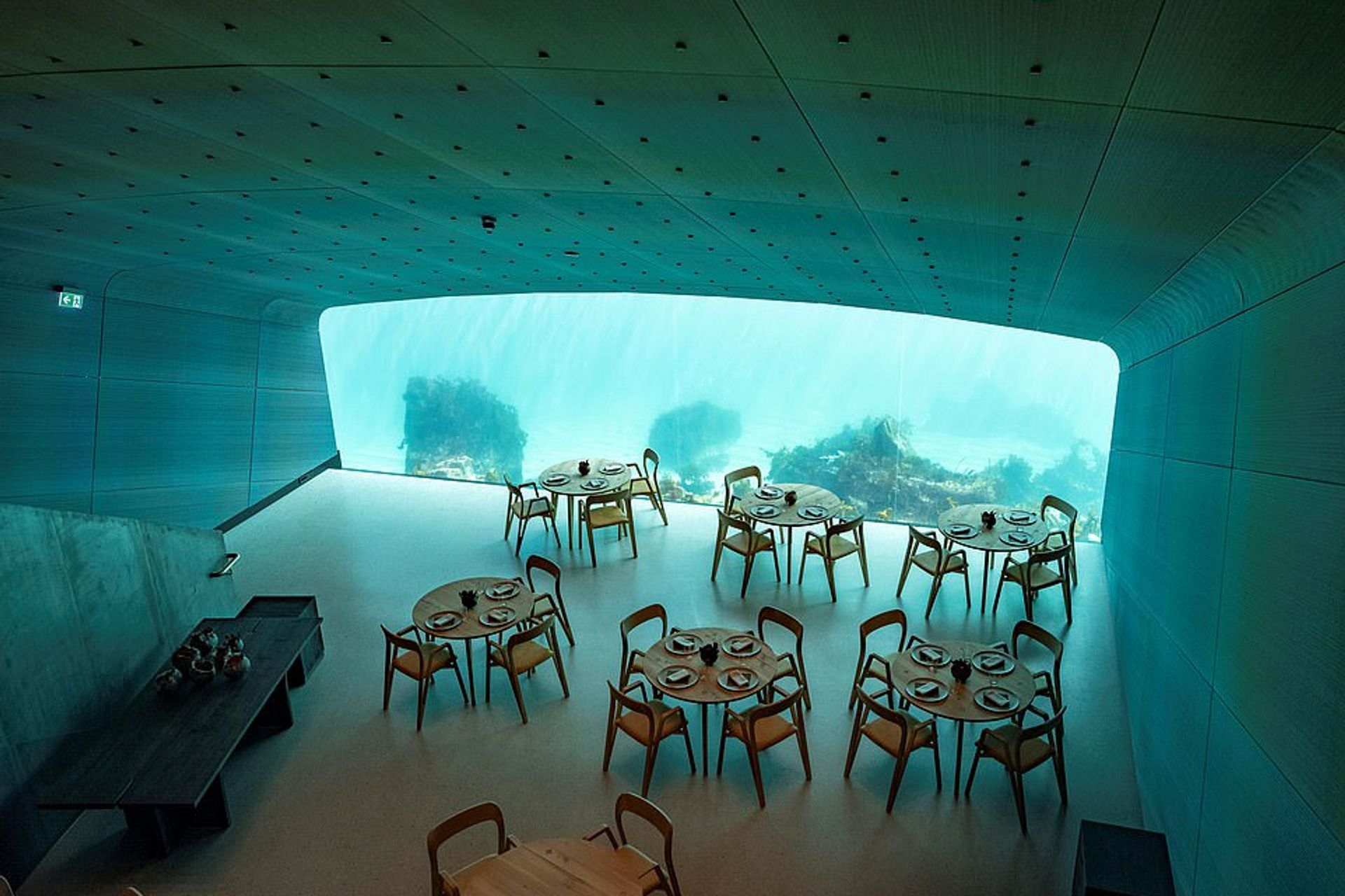 For Europe’s first underwater restaurant, “Under”, a large part of the building is submerged, making fresh air—and available floor space—a very valuable commodity. A compact, energy-efficient Systemair air handling unit was specified.