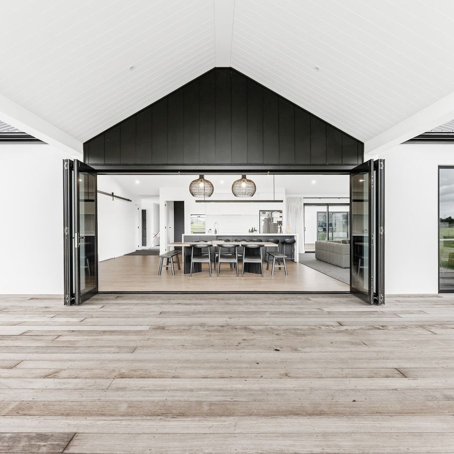 Making an entrance in design with thermally-enhanced aluminium doors