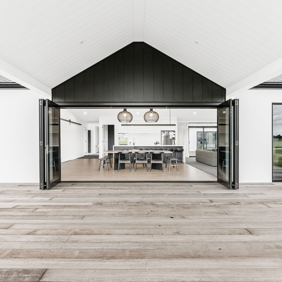 Making an entrance in design with thermally-enhanced aluminium doors